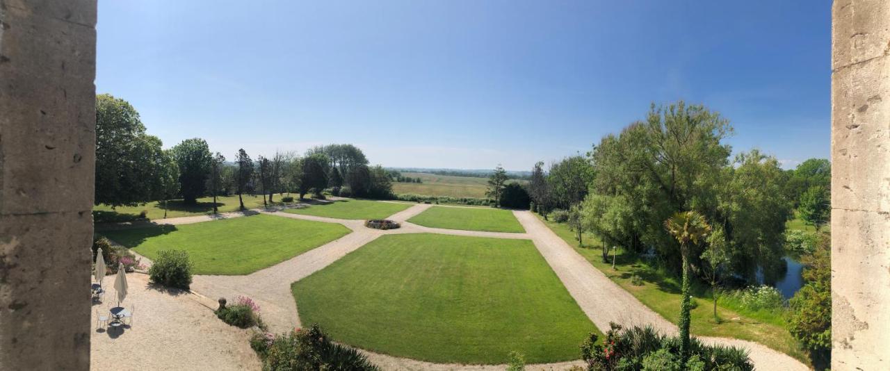 Hotel Du Chateau De Quinéville מראה חיצוני תמונה