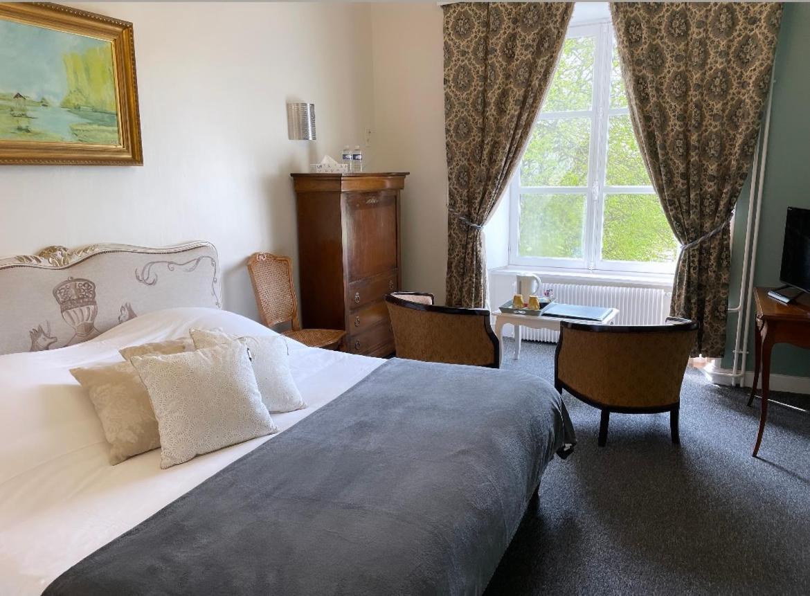 Hotel Du Chateau De Quinéville מראה חיצוני תמונה