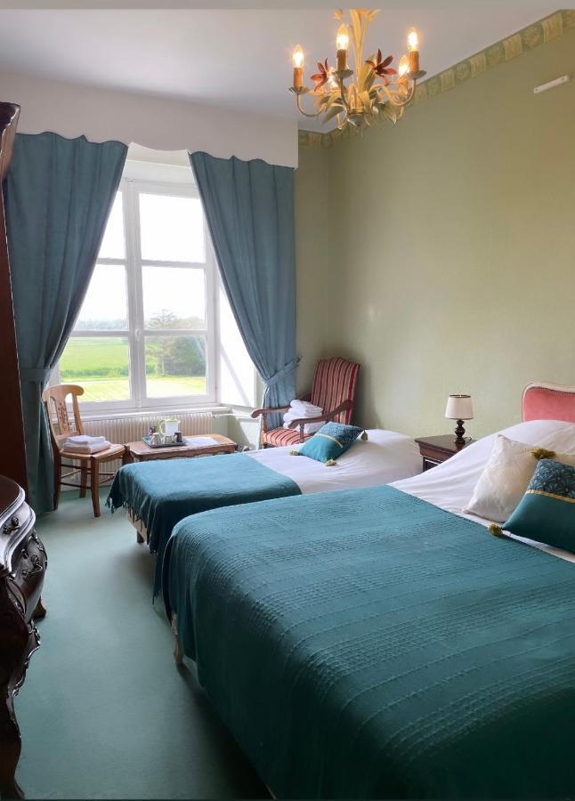 Hotel Du Chateau De Quinéville מראה חיצוני תמונה
